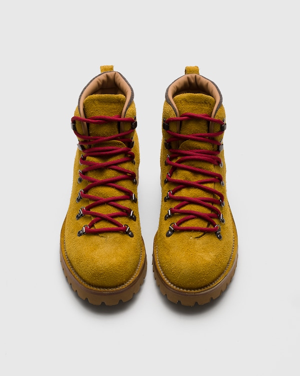 Bota de Cadarço em Camurça Poulton