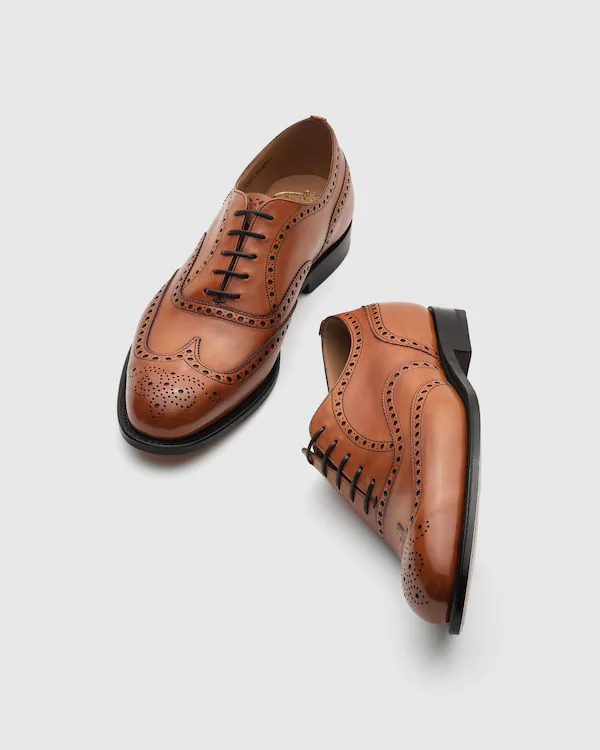 Chetwynd Oxford Brogue em Couro de Novilho Clareado