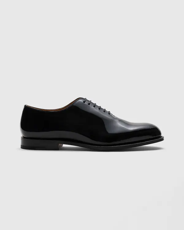 Oldford Oxford de Couro Patentado com Corte Integral